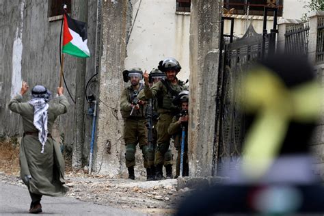 At least 4 Palestinians are killed as Israeli troops clash with Palestinian militants in West Bank